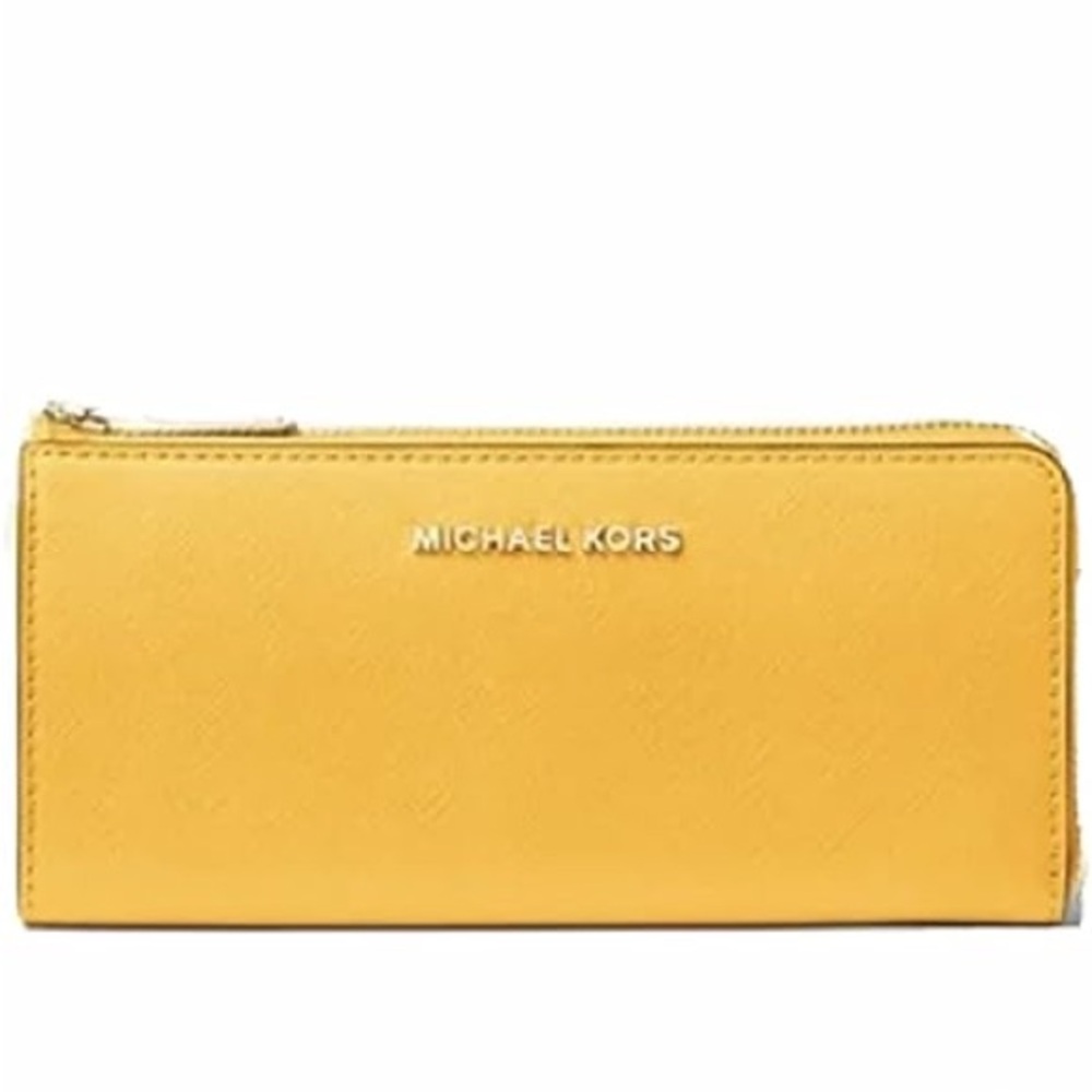 Michael Kors Jet Set Travel Wallet
